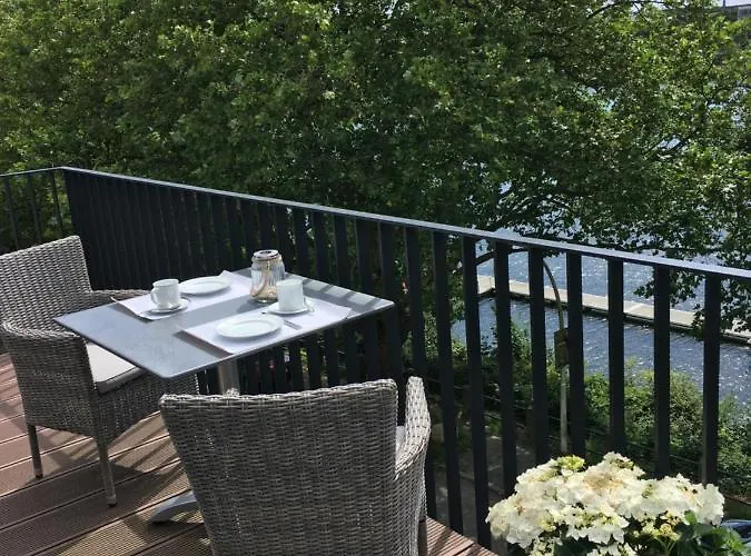 Ferienwohnung Kiel - Kanalblick